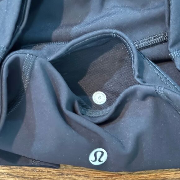 EUC Lululemon Pace Rival High-Rise Crop 22" Black sz 6 - Picture 7 of 8